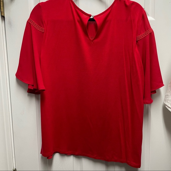 Red top - Picture 3 of 3